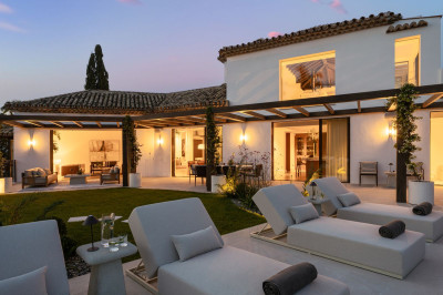 6 Bedroom Detached Villa in Benahavís - Image 2