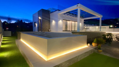 4 Bedroom Detached Villa in Mijas - Image 2