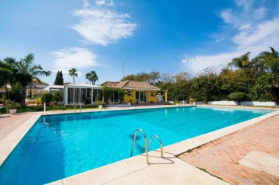 3 Bedroom Townhouse in Guadalmina Baja - Image 1