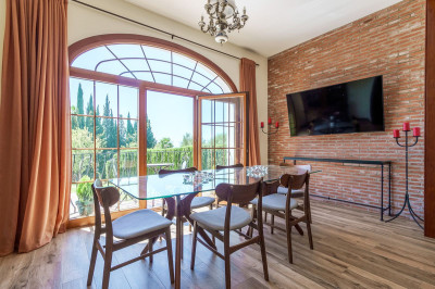 5 Bedroom Detached Villa in El Rosario - Image 3
