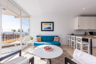 2 Bedroom Middle Floor Apartment in San Pedro de Alcántara - Image 3
