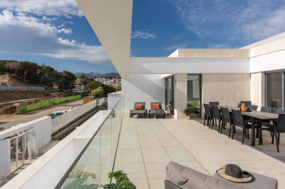 3 Bedroom Penthouse in Elviria - Image 3