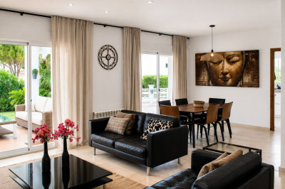 3 Bedroom Detached Villa in Las Chapas - Image 2