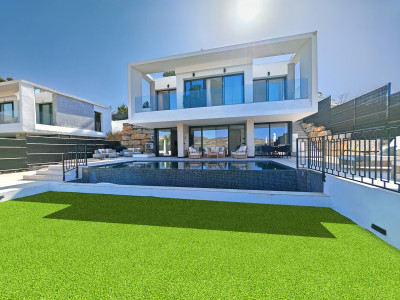 4 Bedroom Detached Villa in Estepona