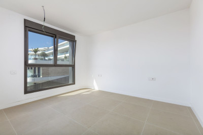 3 Bedroom Penthouse in Selwo - Image 5