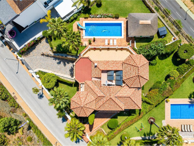 6 Bedroom Detached Villa in Benahavís - Image 5