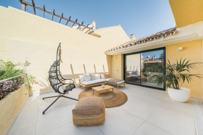 3 Bedroom Penthouse in New Golden Mile - Image 4