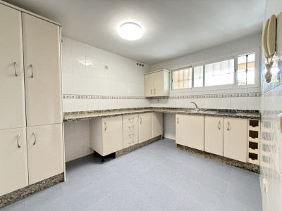 3 Bedroom Duplex in Estepona - Image 3