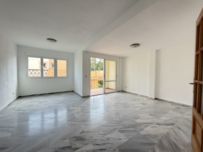 3 Bedroom Duplex in Estepona - Image 5