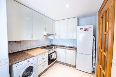 2 Bedroom Middle Floor Apartment in San Pedro de Alcántara - Image 4