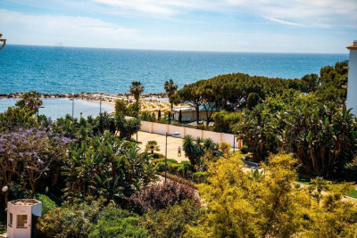 4 Bedroom Middle Floor Apartment in Puerto Banús