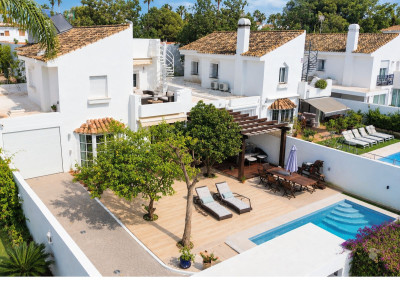 5 Bedroom Detached Villa in Atalaya - Image 1