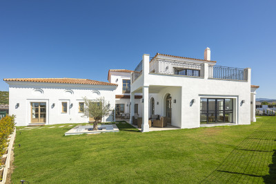 4 Bedroom Detached Villa in Estepona