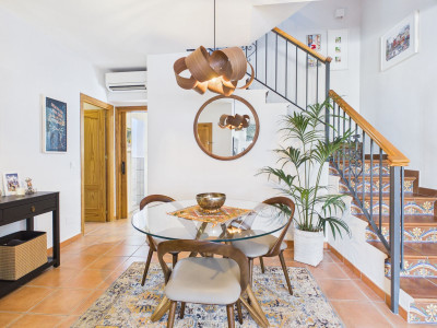 3 Bedroom Townhouse in Estepona - Image 3