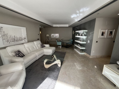 3 Bedroom Ground Floor Apartment in Marbella - Image 2