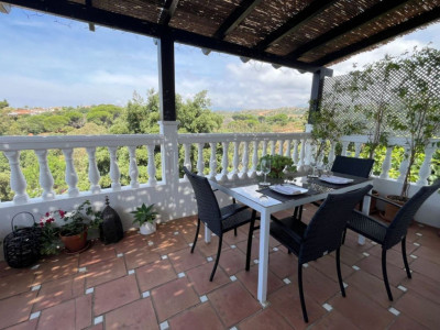 5 Bedroom Detached Villa in Elviria - Image 4