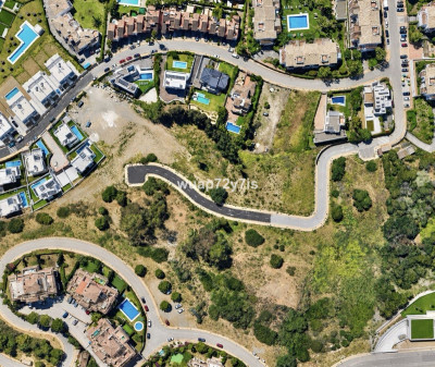 Residential Plot in Estepona - Image 5