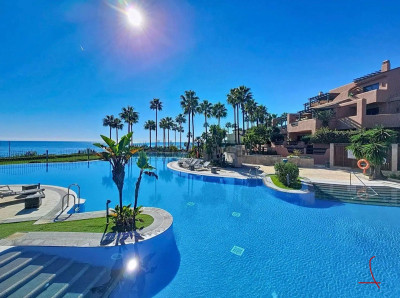 3 Bedroom Middle Floor Apartment in New Golden Mile