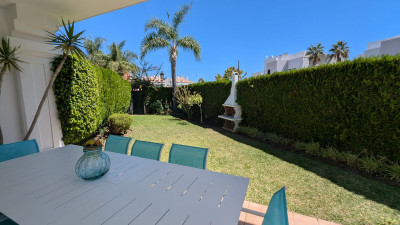 4 Bedroom Semi-Detached House in San Pedro de Alcántara - Image 3