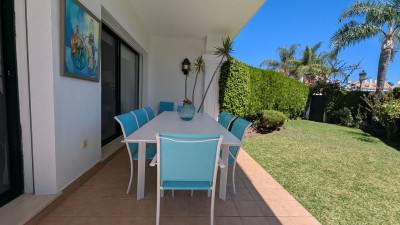 4 Bedroom Semi-Detached House in San Pedro de Alcántara - Image 4