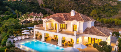 7 Bedroom Detached Villa in Benahavís - Image 1