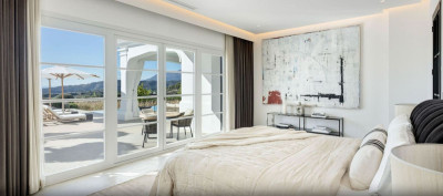 7 Bedroom Detached Villa in Benahavís - Image 2
