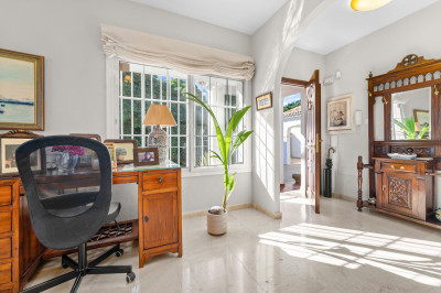 4 Bedroom Detached Villa in Mijas - Image 4