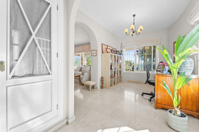 4 Bedroom Detached Villa in Mijas - Image 5