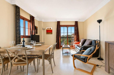 2 Bedroom Middle Floor Apartment in Atalaya - Image 3