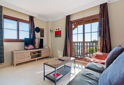 2 Bedroom Middle Floor Apartment in Atalaya - Image 4
