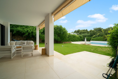 4 Bedroom Semi-Detached House in Sotogrande Alto - Image 3