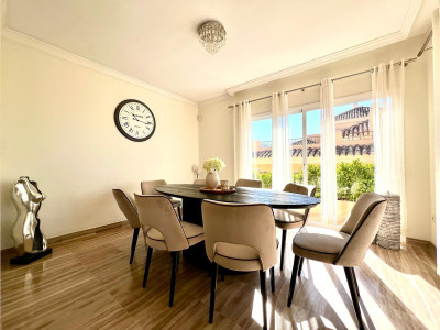 4 Bedroom Penthouse in Marbella - Image 5