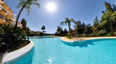 2 Bedroom Middle Floor Apartment in La Cala de Mijas - Image 1