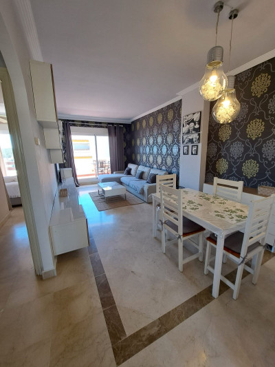 2 Bedroom Middle Floor Apartment in La Cala de Mijas - Image 5