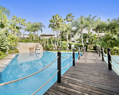 5 Bedroom Detached Villa in The Golden Mile - Image 1