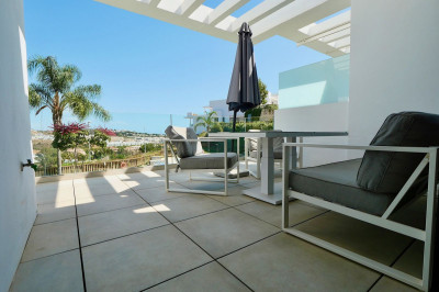 2 Bedroom Middle Floor Apartment in La Cala de Mijas