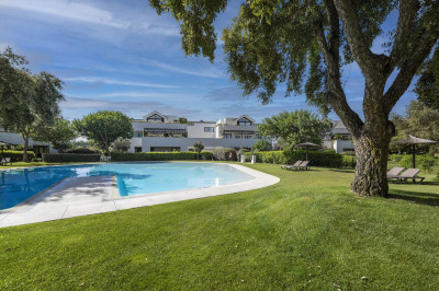 5 Bedroom Townhouse in Sotogrande - Image 2