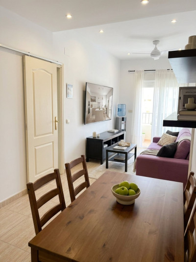 2 Bedroom Ground Floor Apartment in San Luis de Sabinillas - Image 4