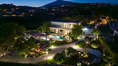 5 Bedroom Detached Villa in Benahavís