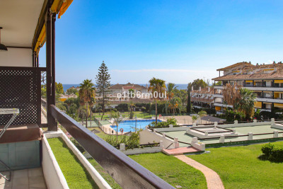 2 Bedroom Middle Floor Apartment in The Golden Mile - Image 1