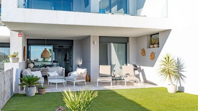 2 Bedroom Ground Floor Apartment in Manilva - Image 1
