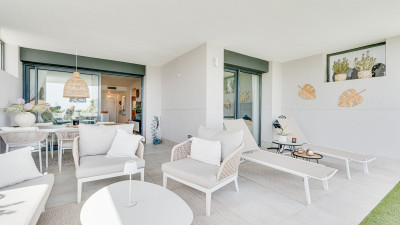 2 Bedroom Ground Floor Apartment in Manilva - Image 5