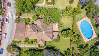 5 Bedroom Semi-Detached House in Marbella - Image 4