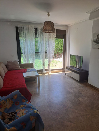 1 Bedroom Ground Floor Apartment in Selwo - Image 4