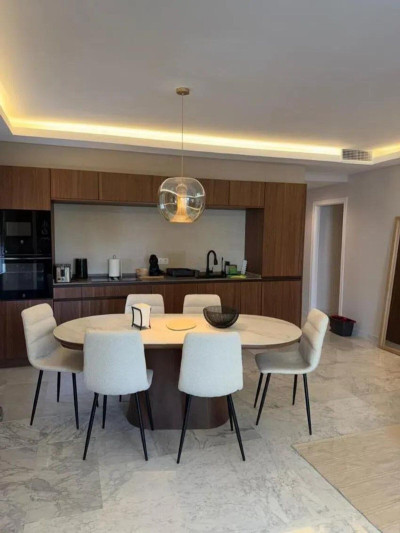 3 Bedroom Middle Floor Apartment in The Golden Mile - Image 3