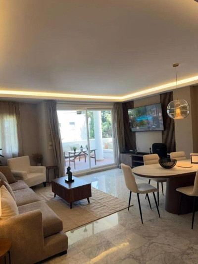 3 Bedroom Middle Floor Apartment in The Golden Mile - Image 4