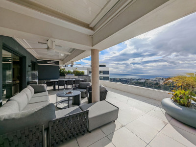 3 Bedroom Penthouse in Marbella - Image 4