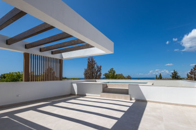 4 Bedroom Detached Villa in The Golden Mile - Image 4