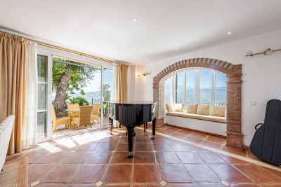 3 Bedroom Detached Villa in Istán - Image 4