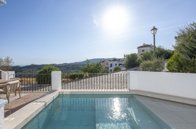 3 Bedroom Townhouse in Benahavís - Image 5